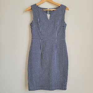 EUC Ava. Houndstooth dress